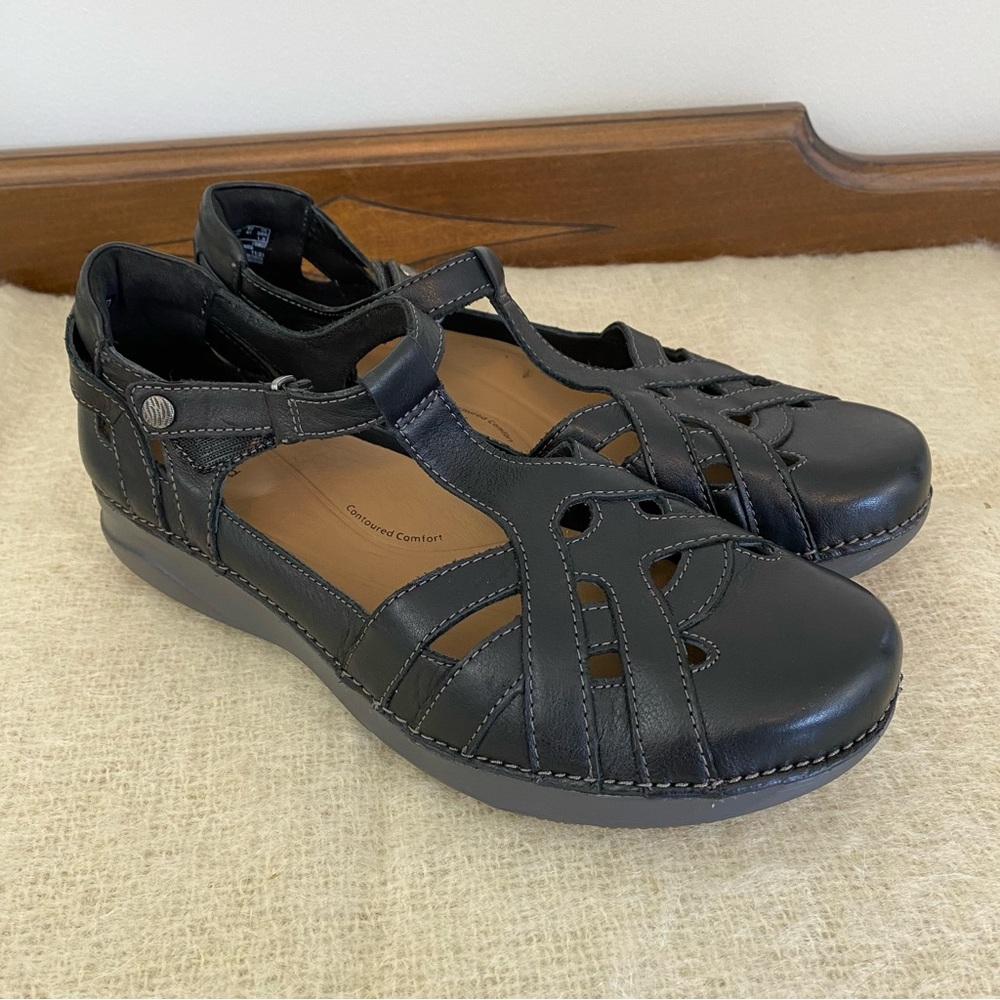 Clarks Unstructured Appley Way t strap comfort shoe black leather